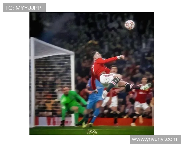 足球明星精彩瞬间高清射门图片展现球场魅力与激情的完美结合