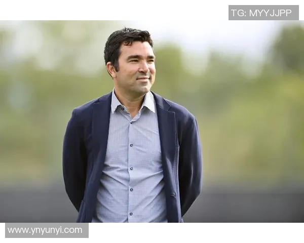 足球明星的辉煌历程与传奇瞬间探秘之旅 足球明星的辉煌历程与传奇瞬间探秘之旅