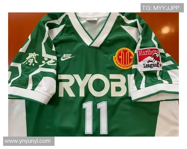 足球明星穿11号球衣的传奇故事与他们的辉煌成就揭秘