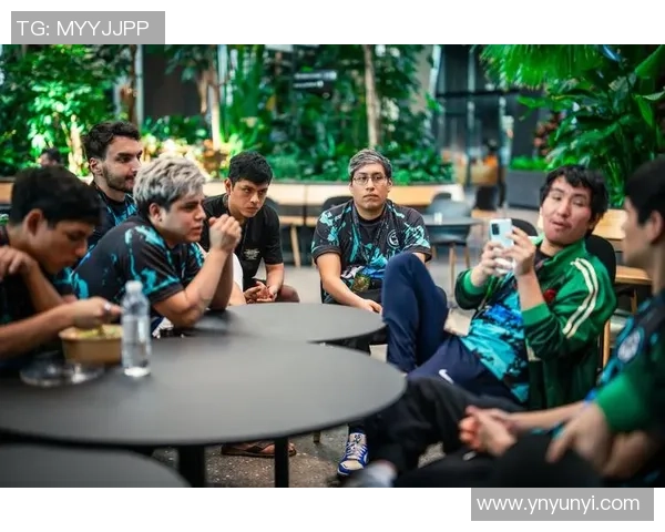 DOTA2战术：FPX的边路渗透体系